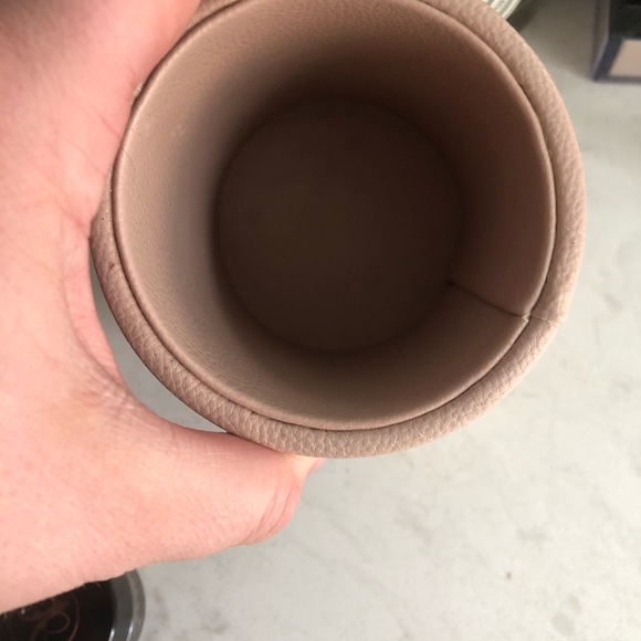 Sonia kashuk Brush holder 🤍 - Picture 2 of 5